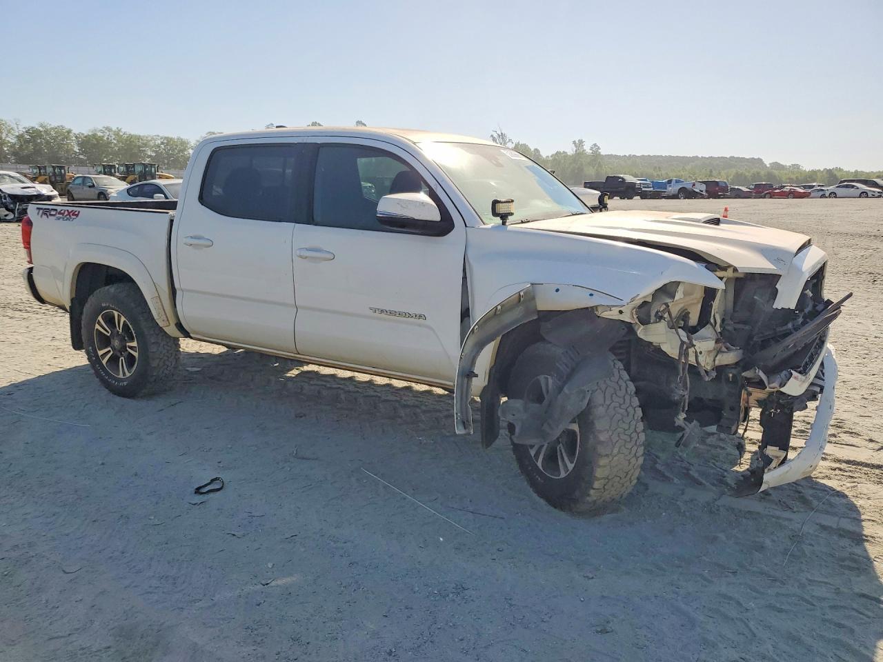 2019 Toyota Tacoma Trd Sport - Image 4