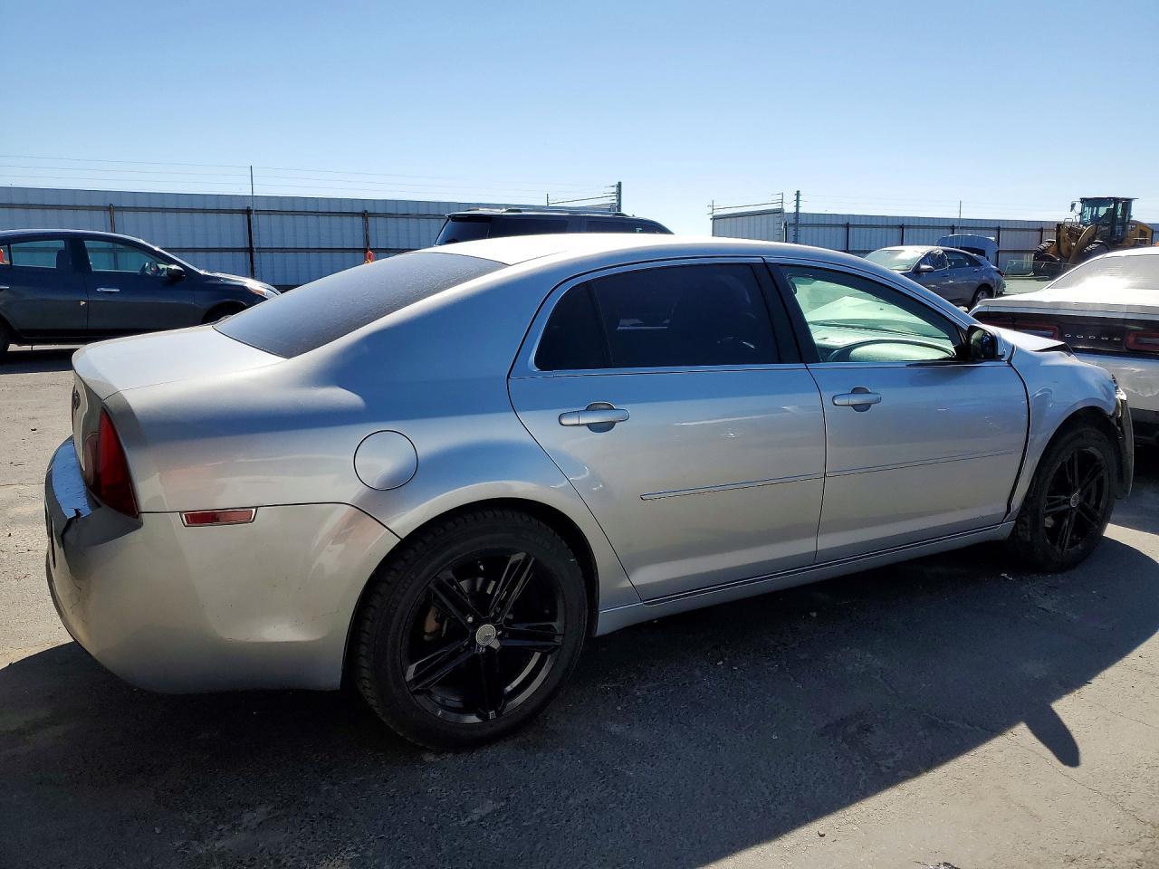 2010 Chevrolet Malibu 1Lt - Фото 3