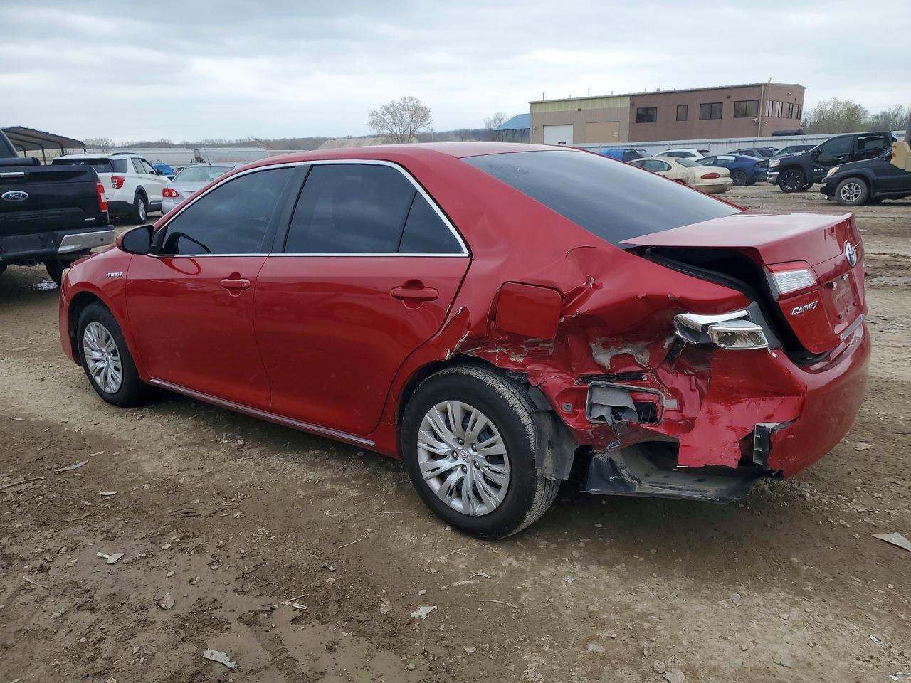2014 Toyota Camry Hybrid Le - Фото 2