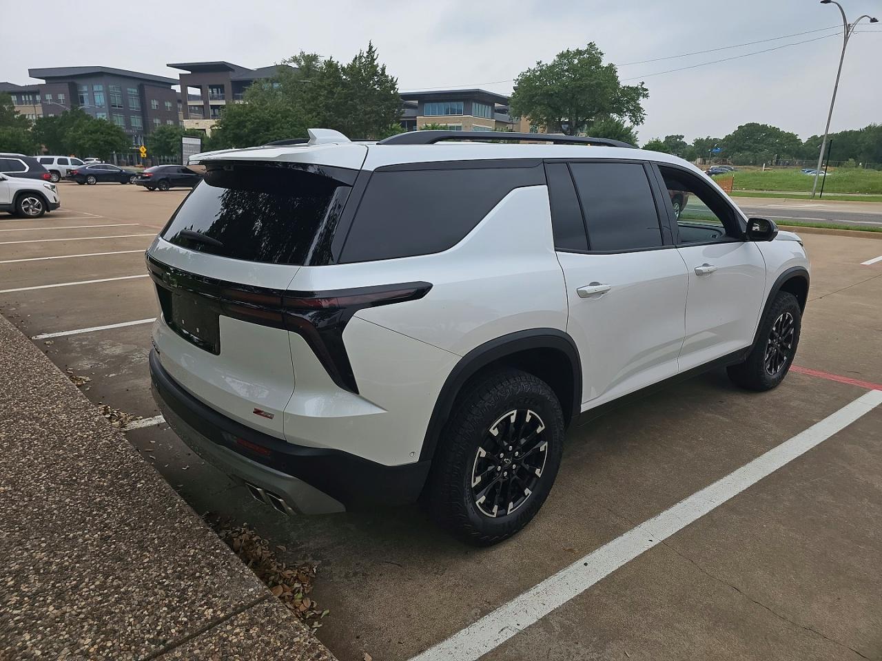 2024 Chevrolet Traverse Lt Z71 - Image 4
