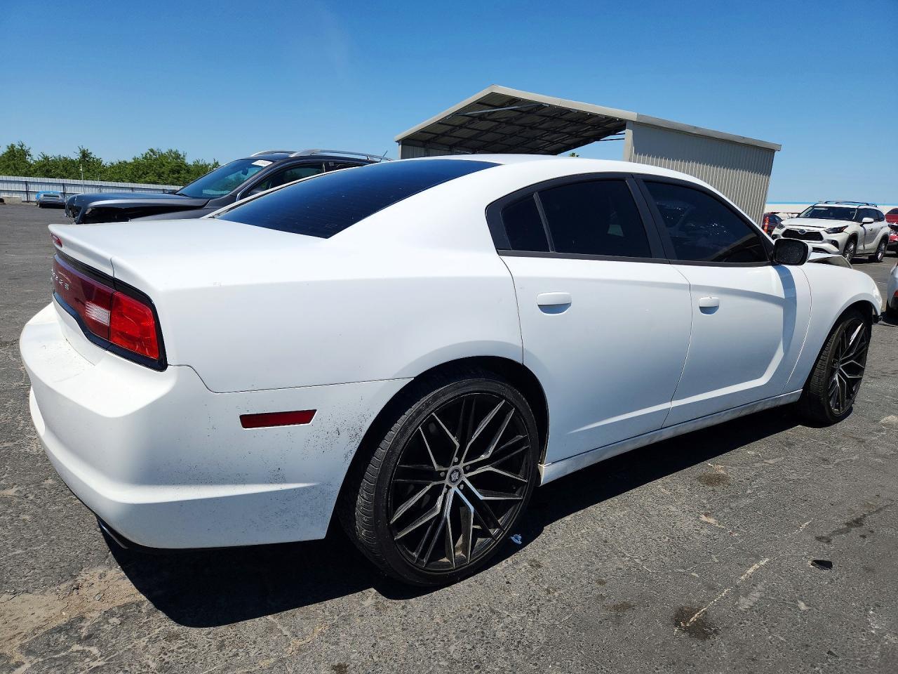 2014 Dodge Charger 4D 2Wd - Фото 3