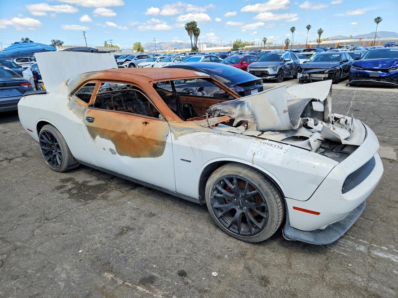 2019 Dodge Challenger R - Image 4