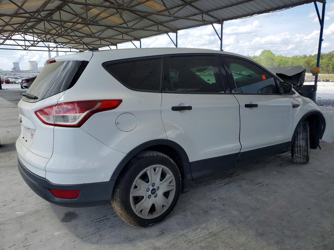 2016 Ford Escape S - Image 3