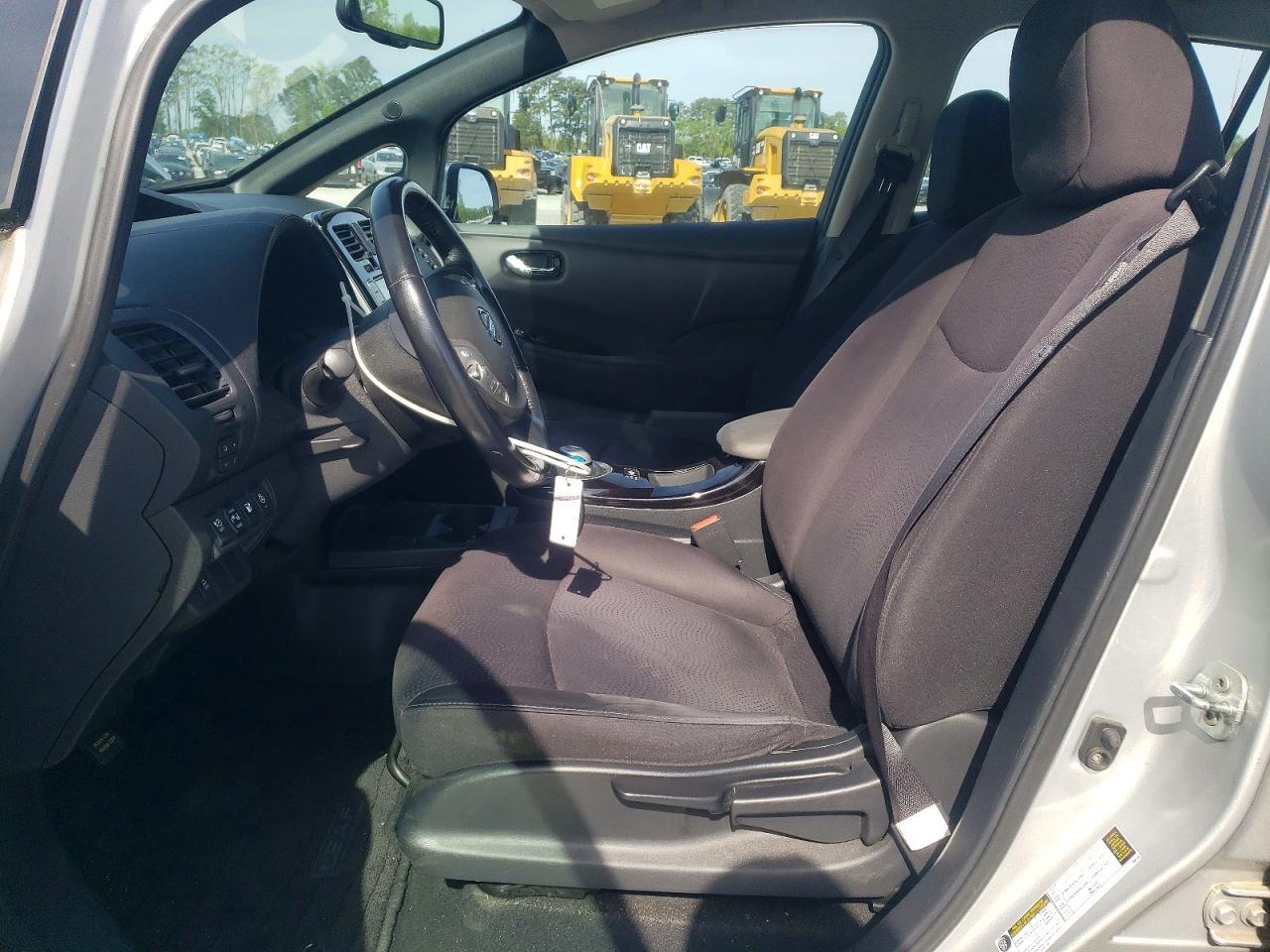 2013 Nissan Leaf S - Фото 7