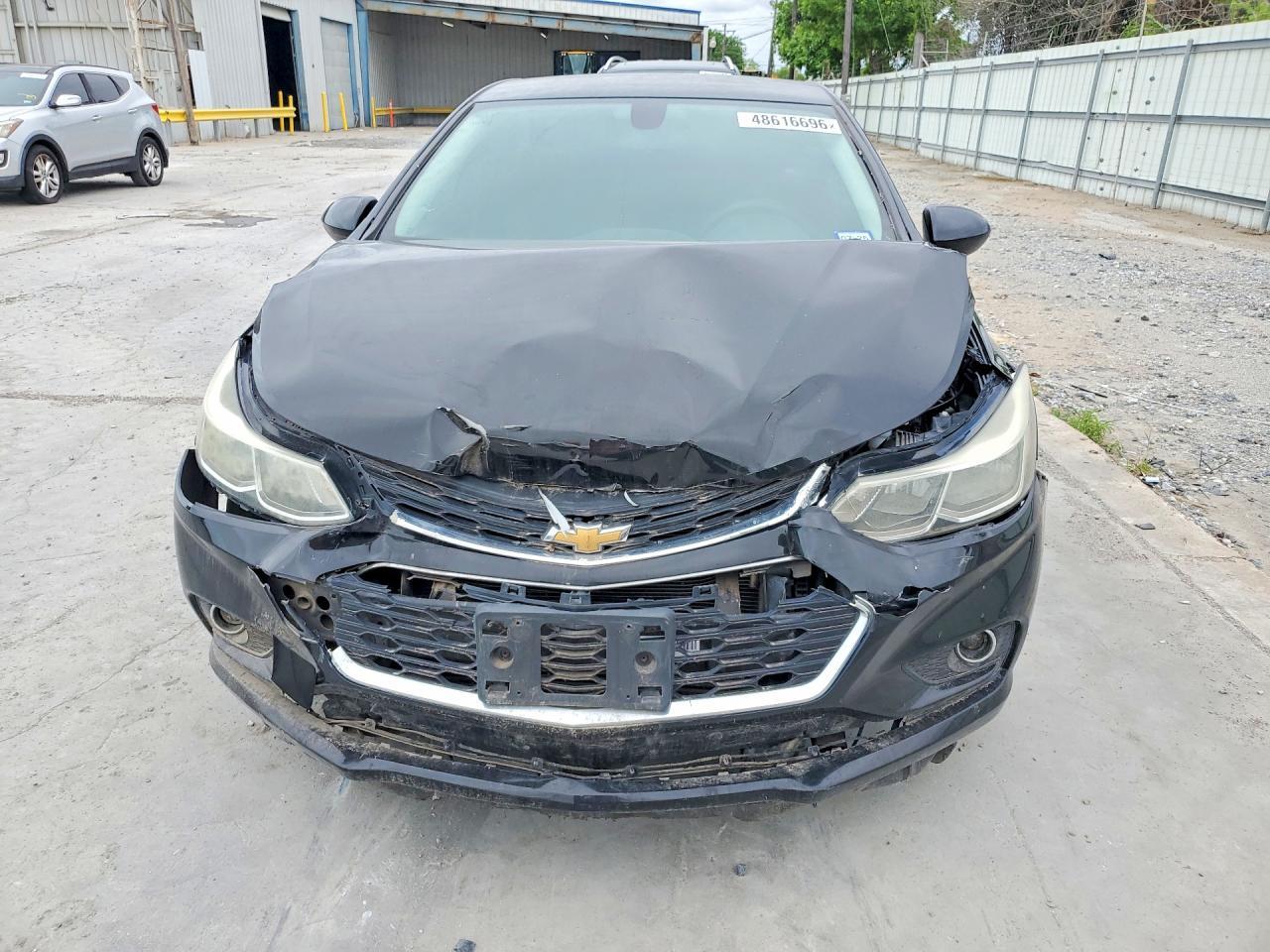 2018 Chevrolet Cruze Ls - Image 5