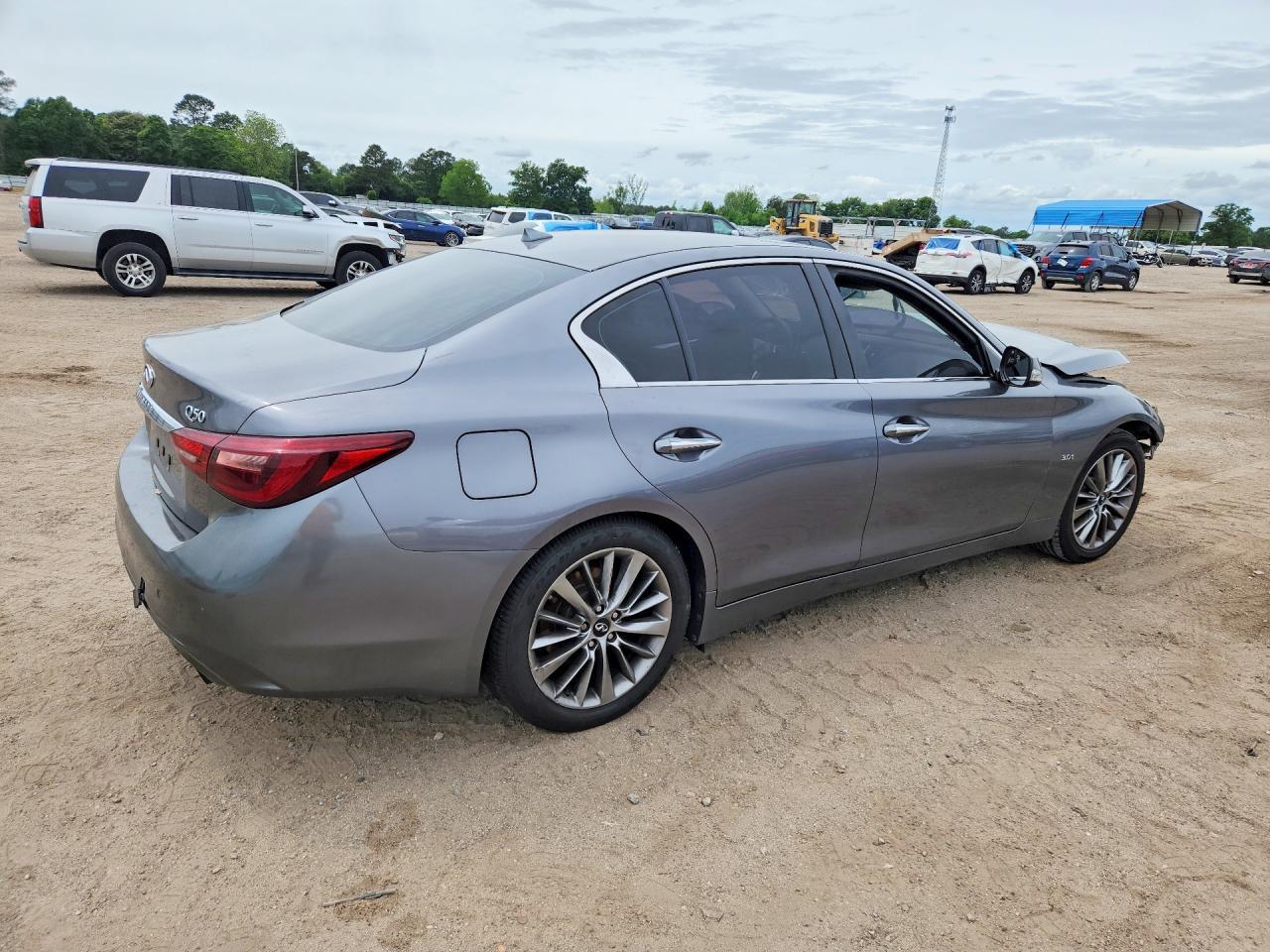 2018 Infiniti Q50 3.0T Luxe - Фото 3