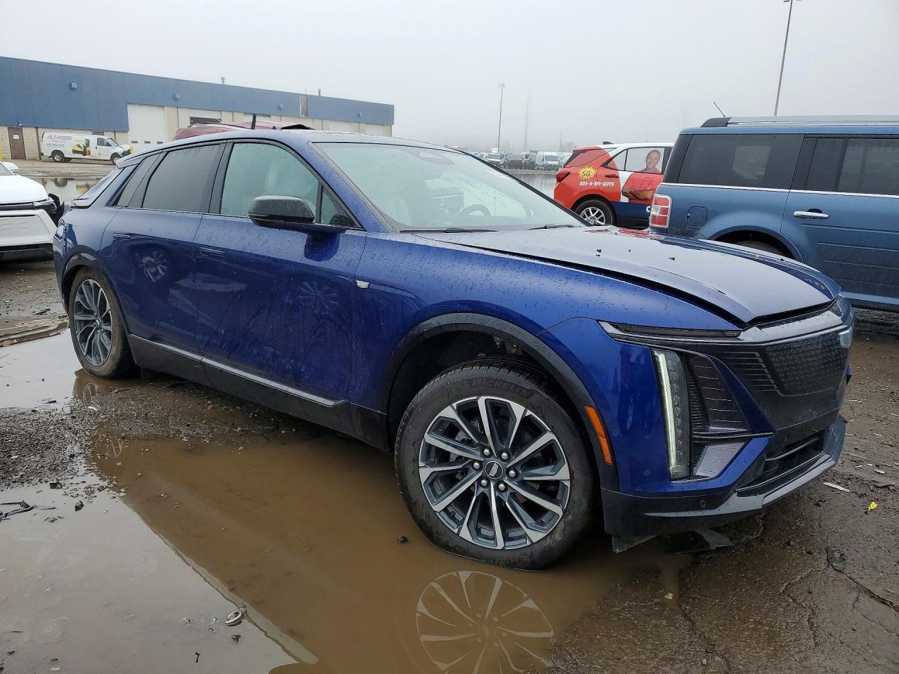 2026 Cadillac Lyriq Premium Sport - Фото 4