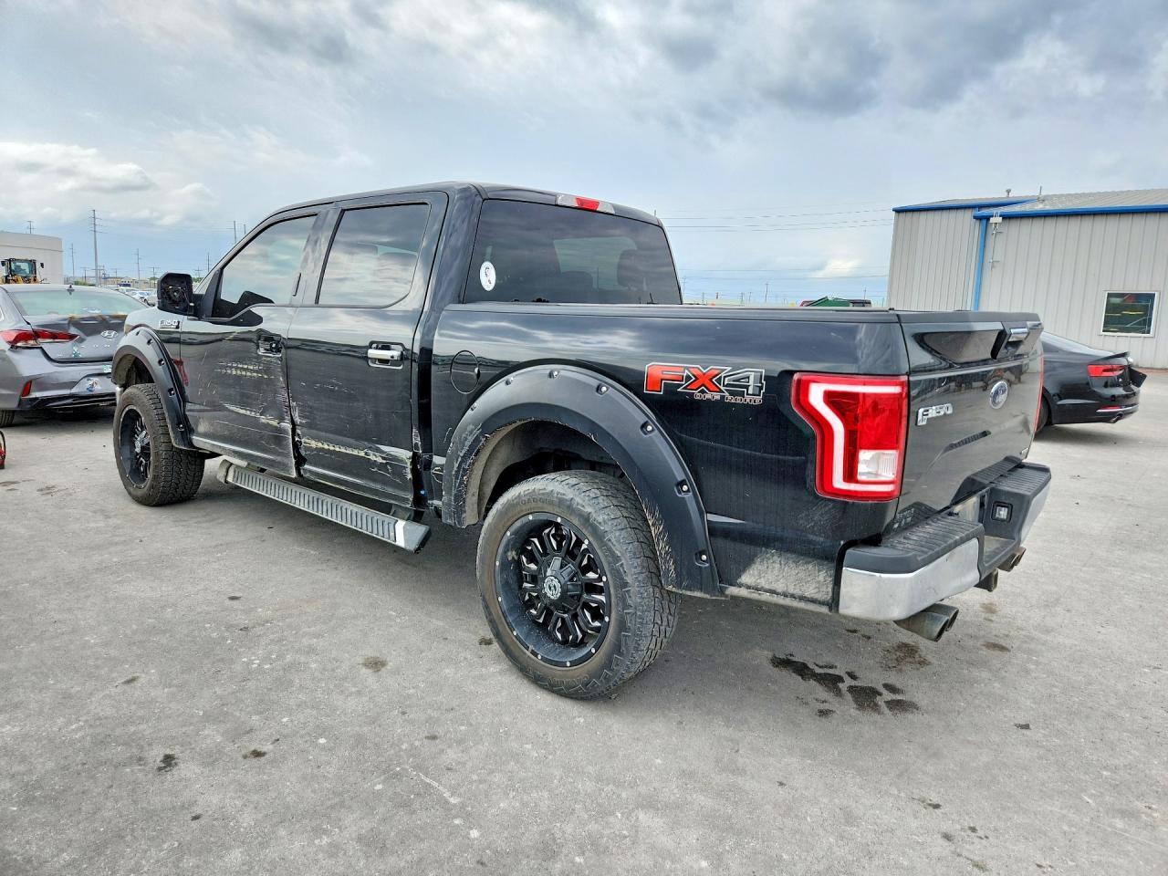 2016 Ford F150 Supercrew - Фото 2