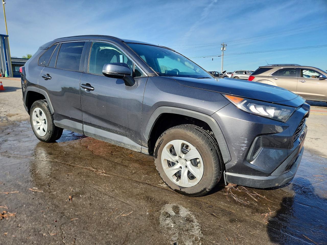 2021 Toyota Rav4 Le - Image 4