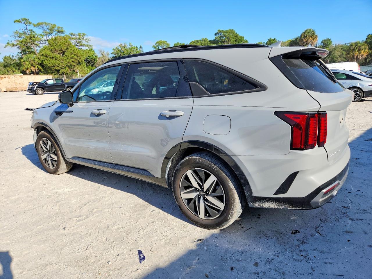 2023 Kia Sorento Ex - Фото 2