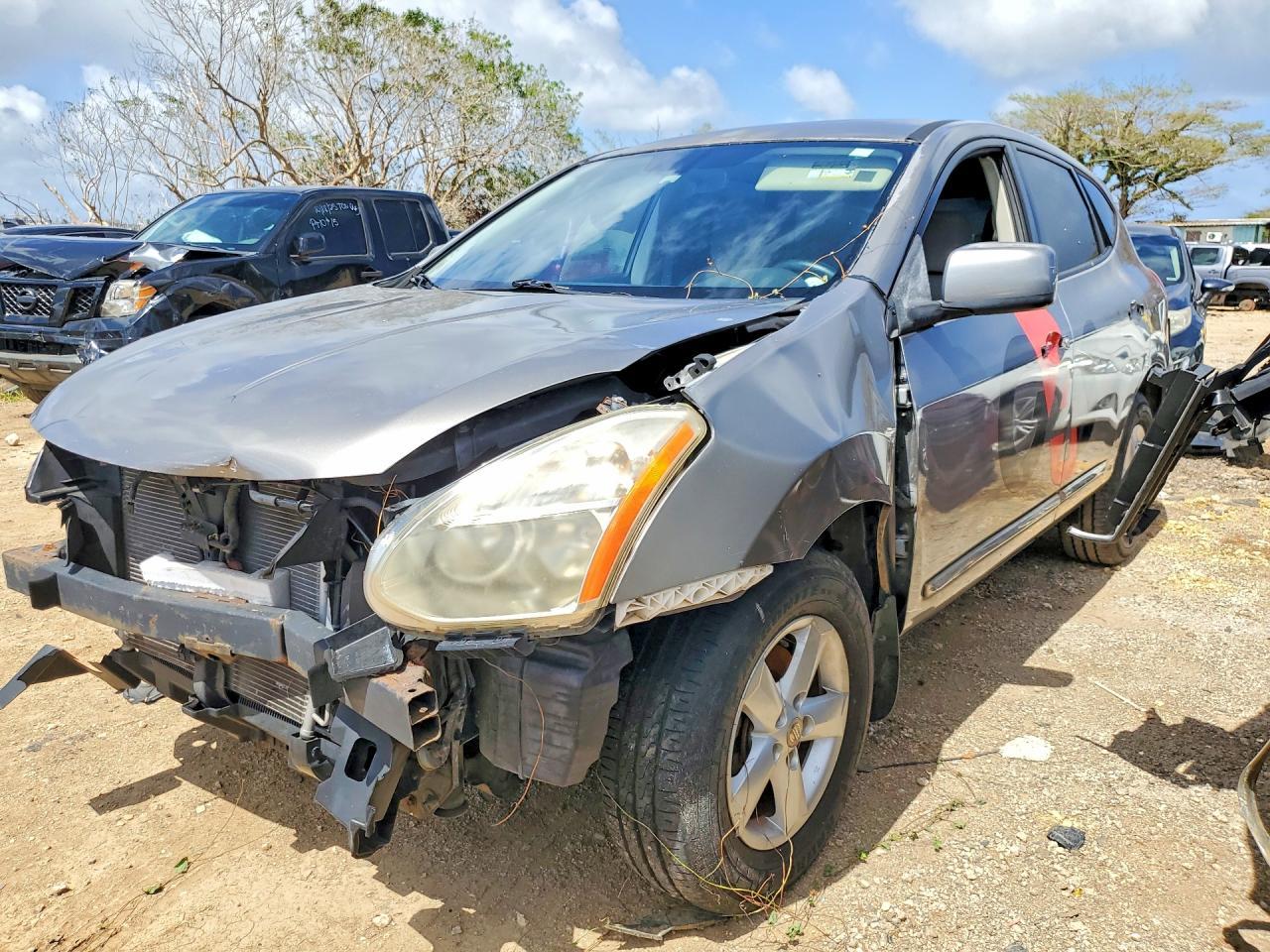 2013 Nissan Rogue S