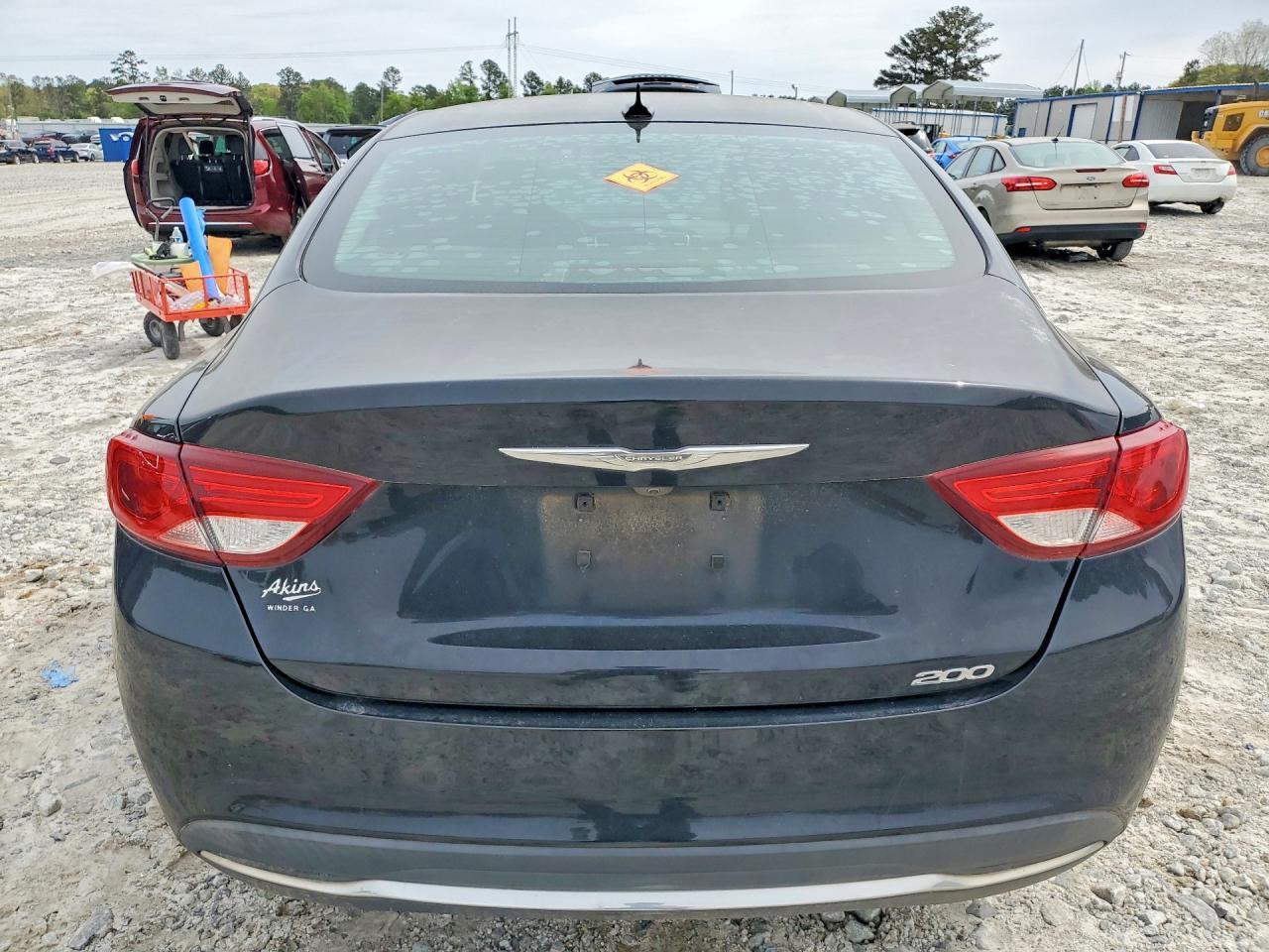 2015 Chrysler 200 Limited - Фото 6