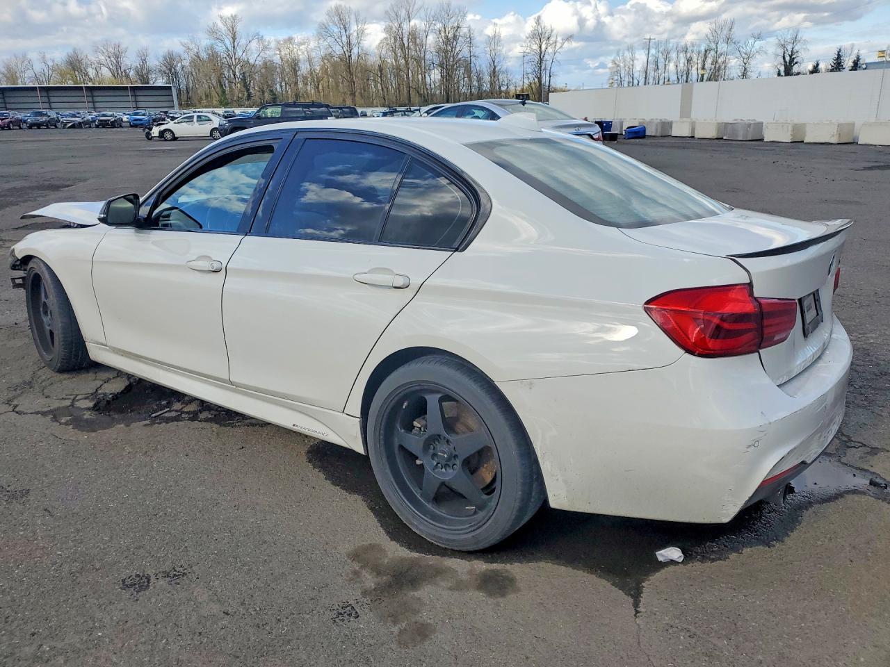 2017 BMW 340 I - Фото 2