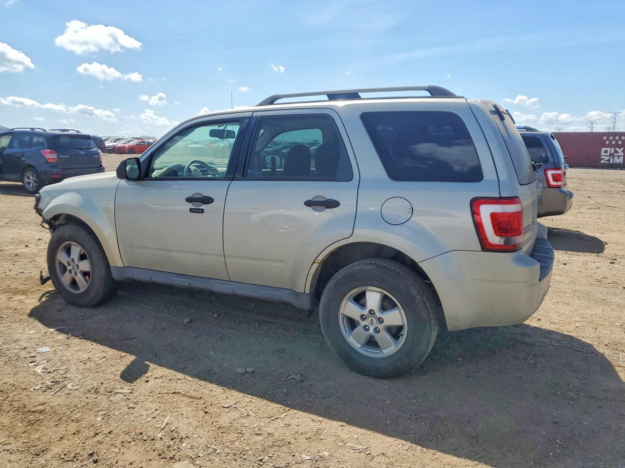 2009 Ford Escape Xlt - Image 2