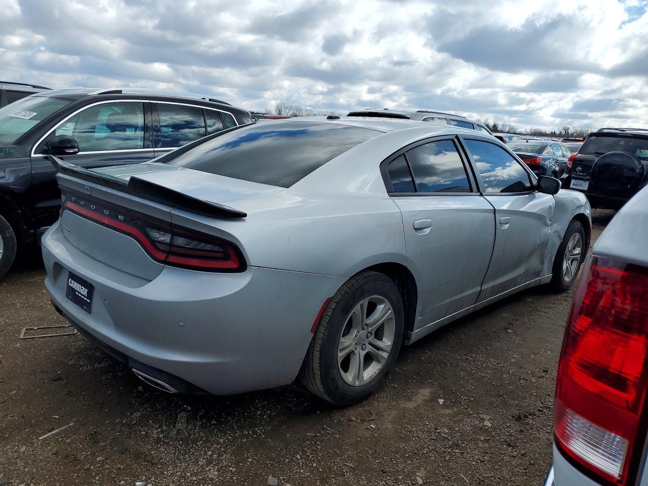 2022 Dodge Charger Sxt - Image 3