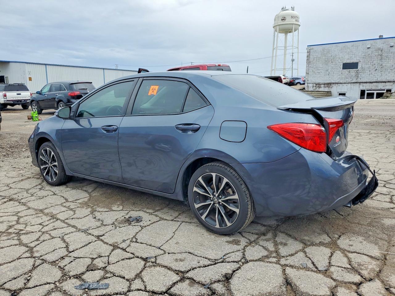 2018 Toyota Corolla Se - Фото 2