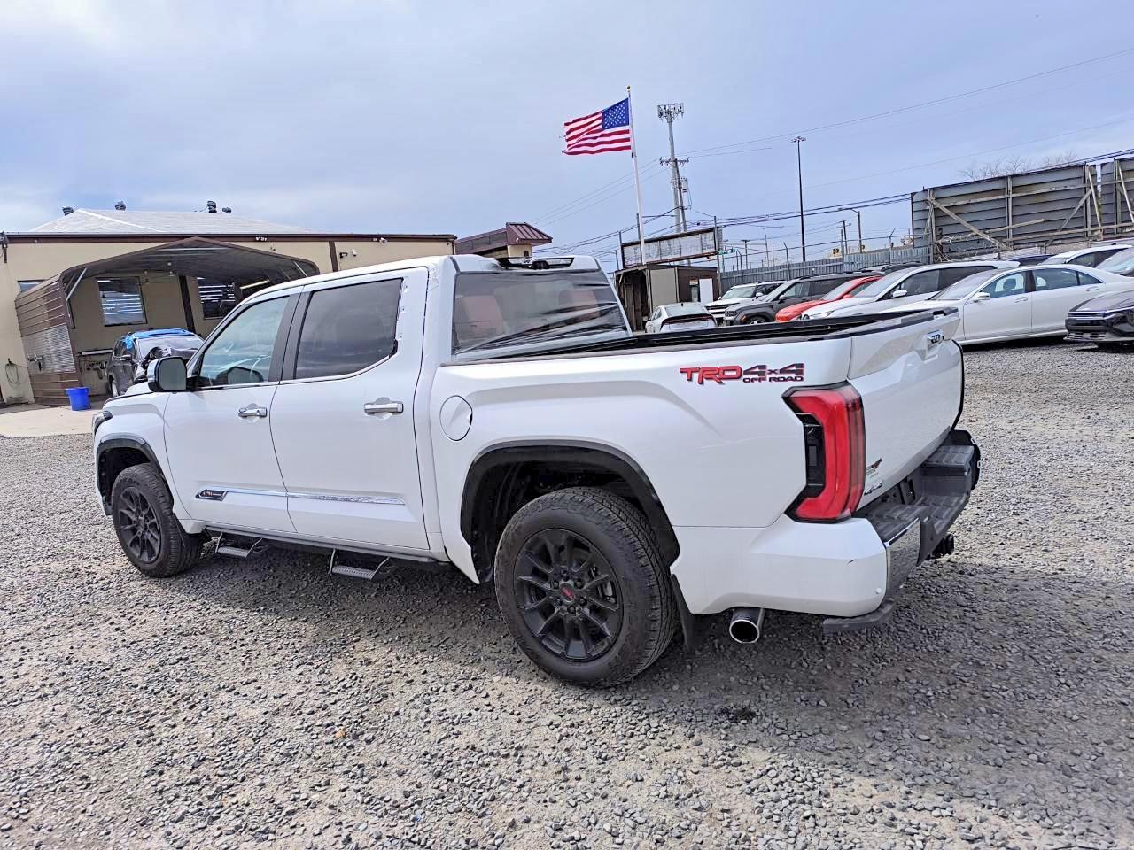 2025 Toyota Tundra 1794 Edition - Фото 2