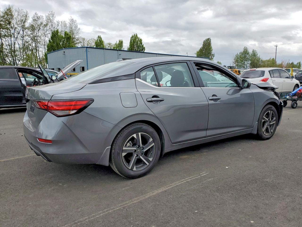 2025 Nissan Sentra Sv - Image 3