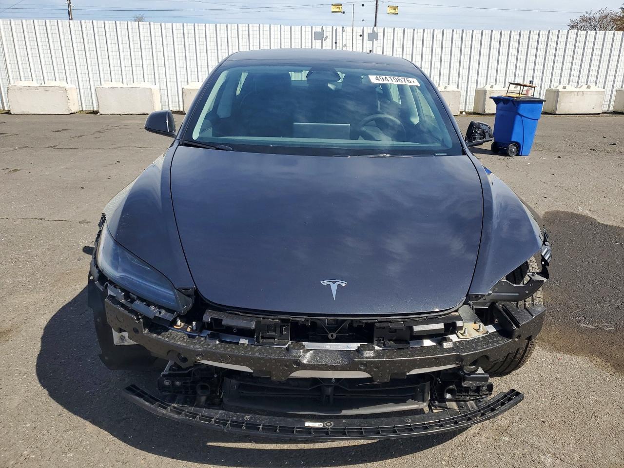 2025 Tesla Model 3 - Фото 5