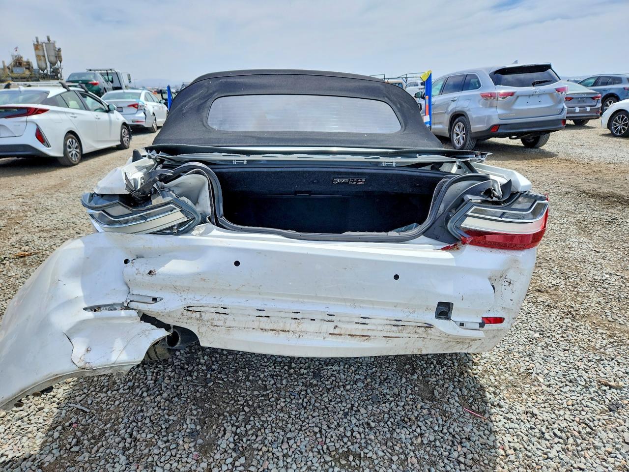 2015 BMW 228 Xi - Image 6