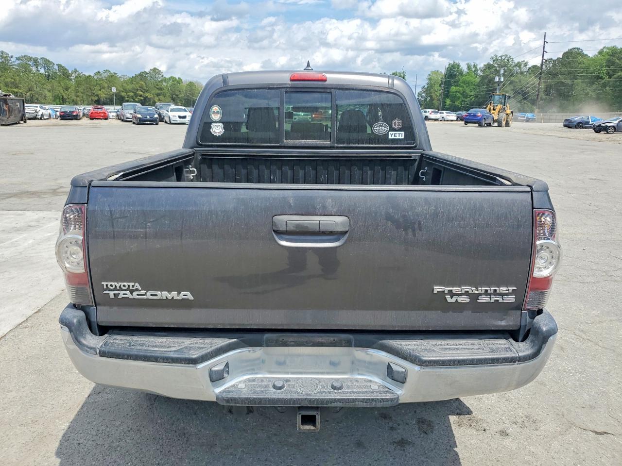 2012 Toyota Tacoma Double Cab Prerunner - Image 6