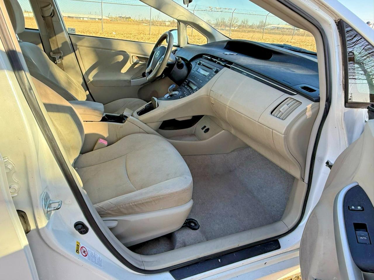 2011 Toyota Prius Two - Image 5