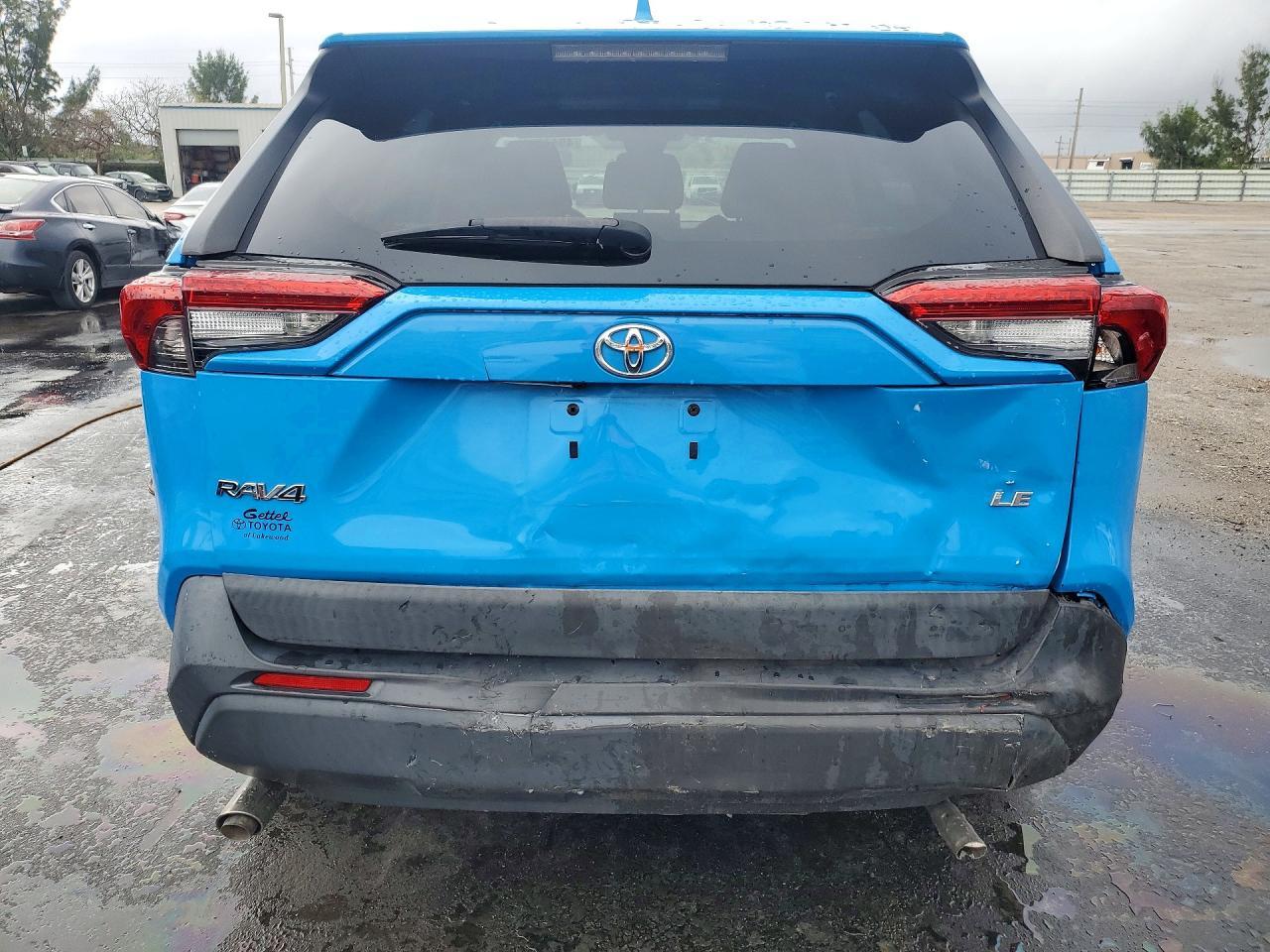 2020 Toyota Rav4 Le - Фото 6