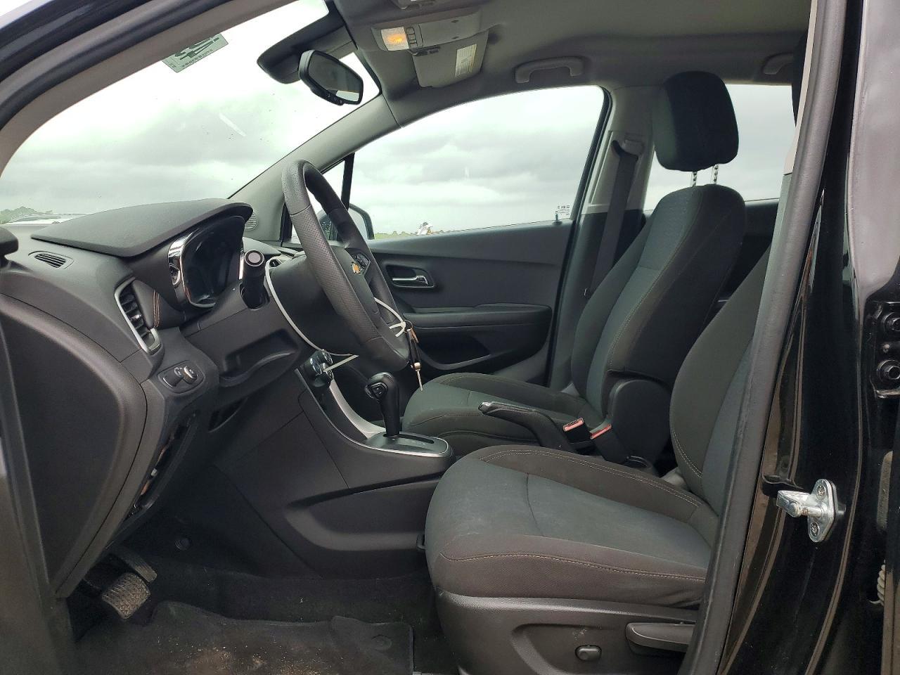 2020 Chevrolet Trax Ls - Image 7