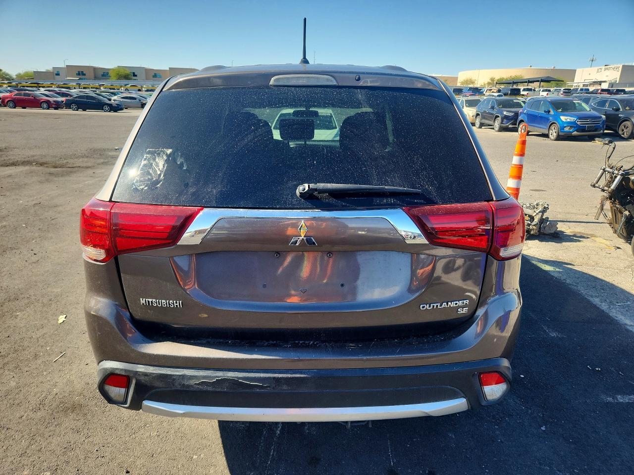 2016 Mitsubishi Outlander Se - Фото 6