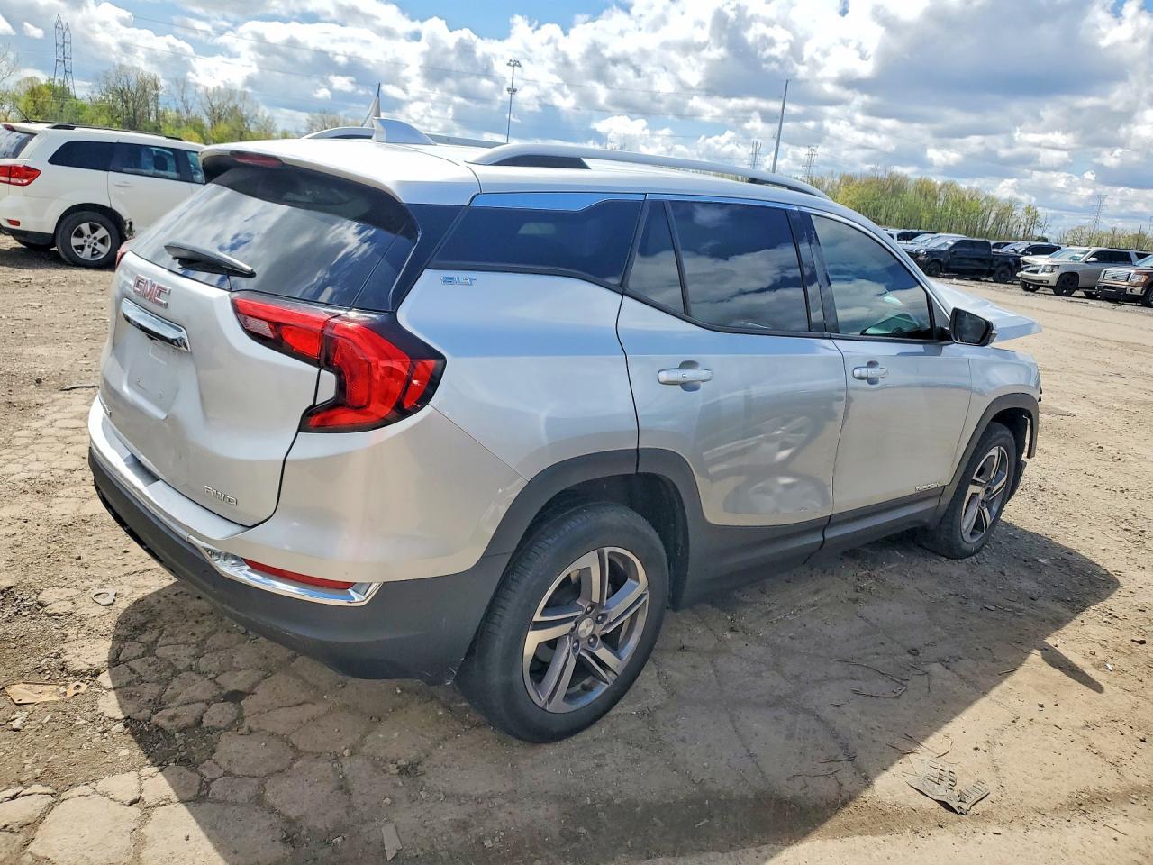 2020 GMC Terrain Slt - Image 3