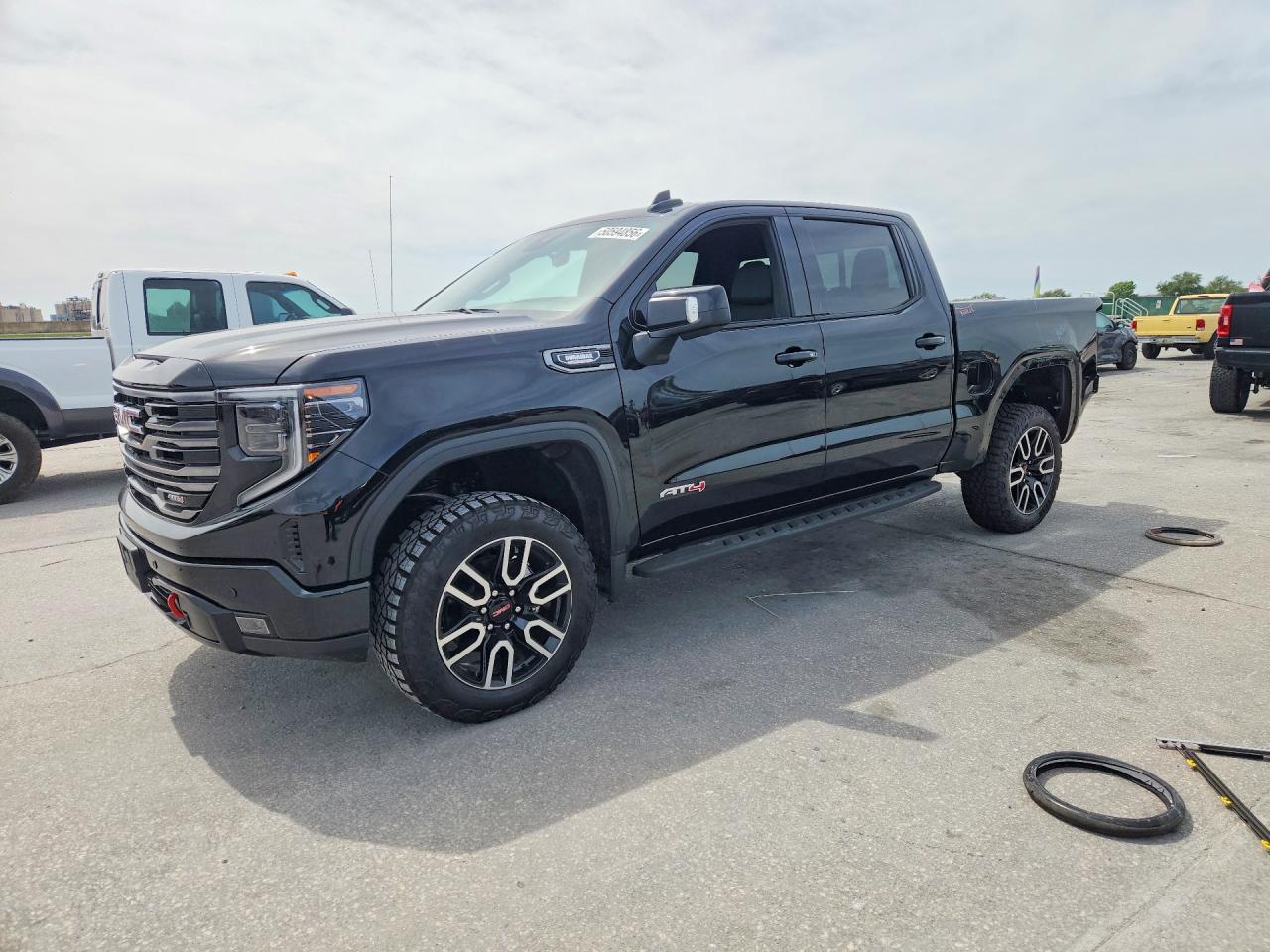 2026 GMC Sierra K1500 At4