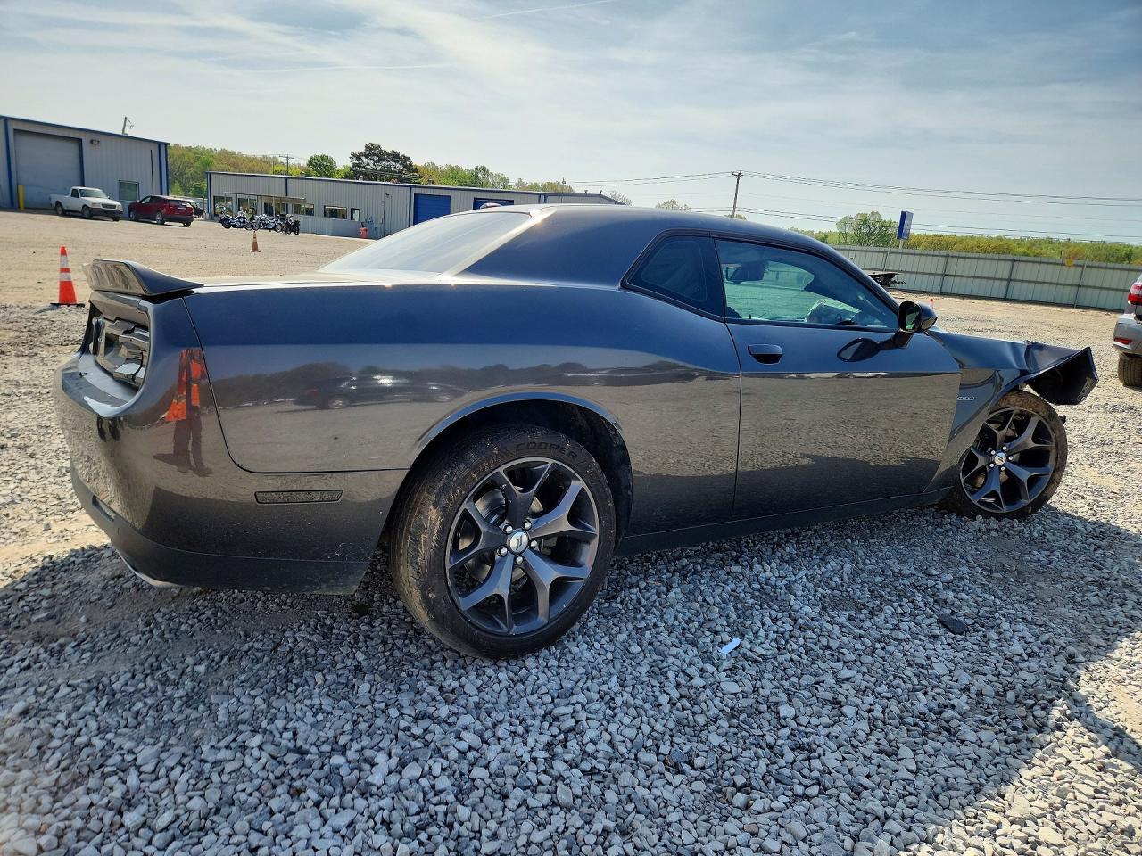 2019 Dodge Challenger R - Image 3