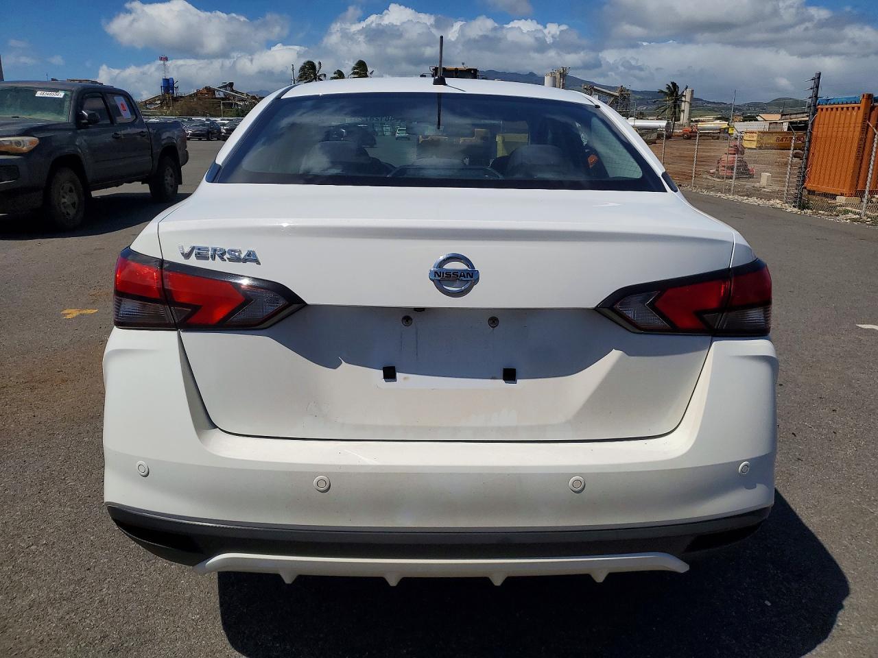 2022 Nissan Versa S - Фото 6