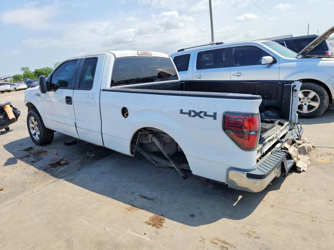 2011 Ford F150 Super Cab - Фото 2