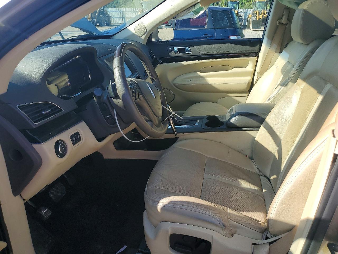 2019 Lincoln Mkt - Image 7
