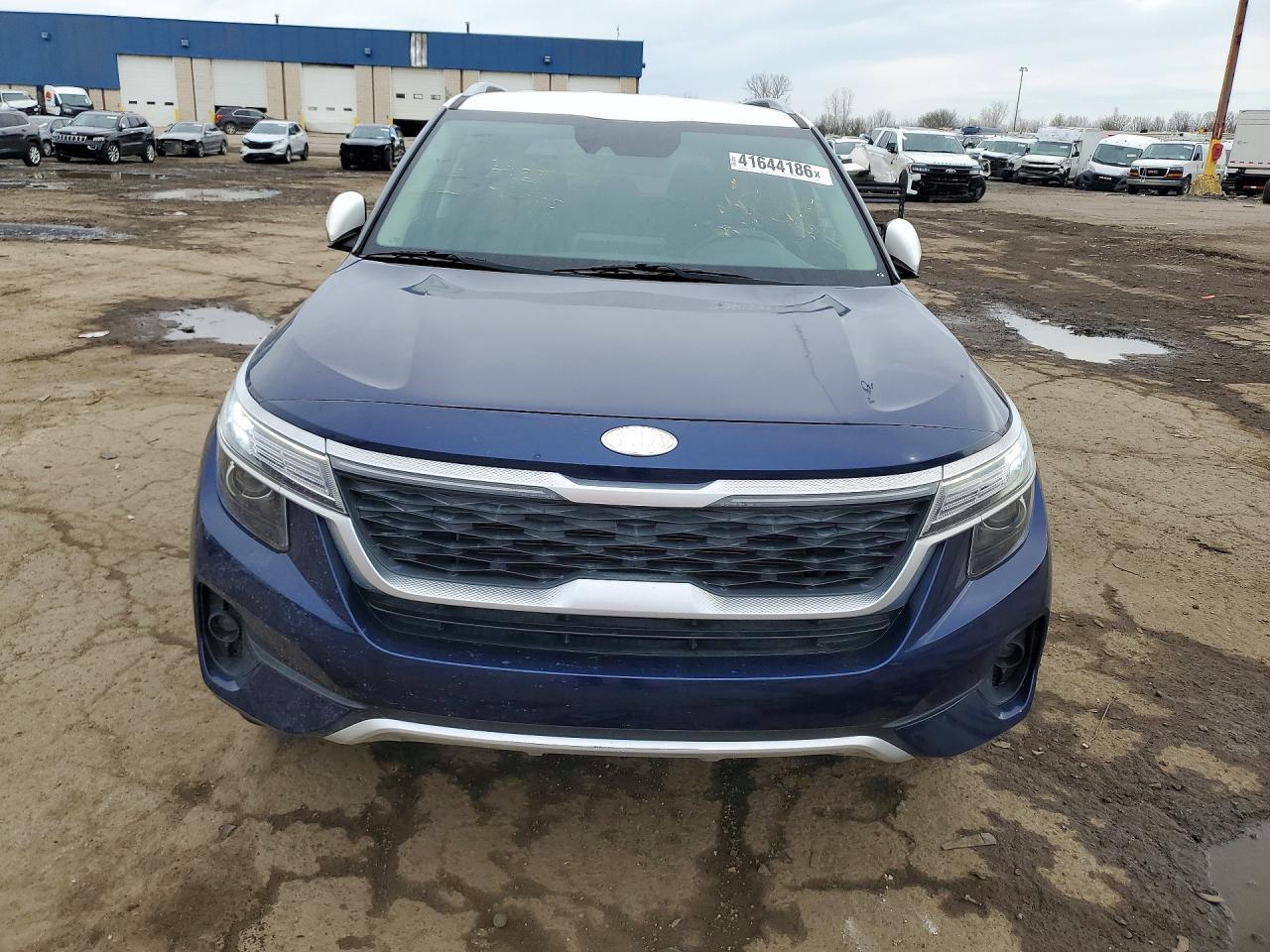 2021 Kia Seltos S - Фото 5