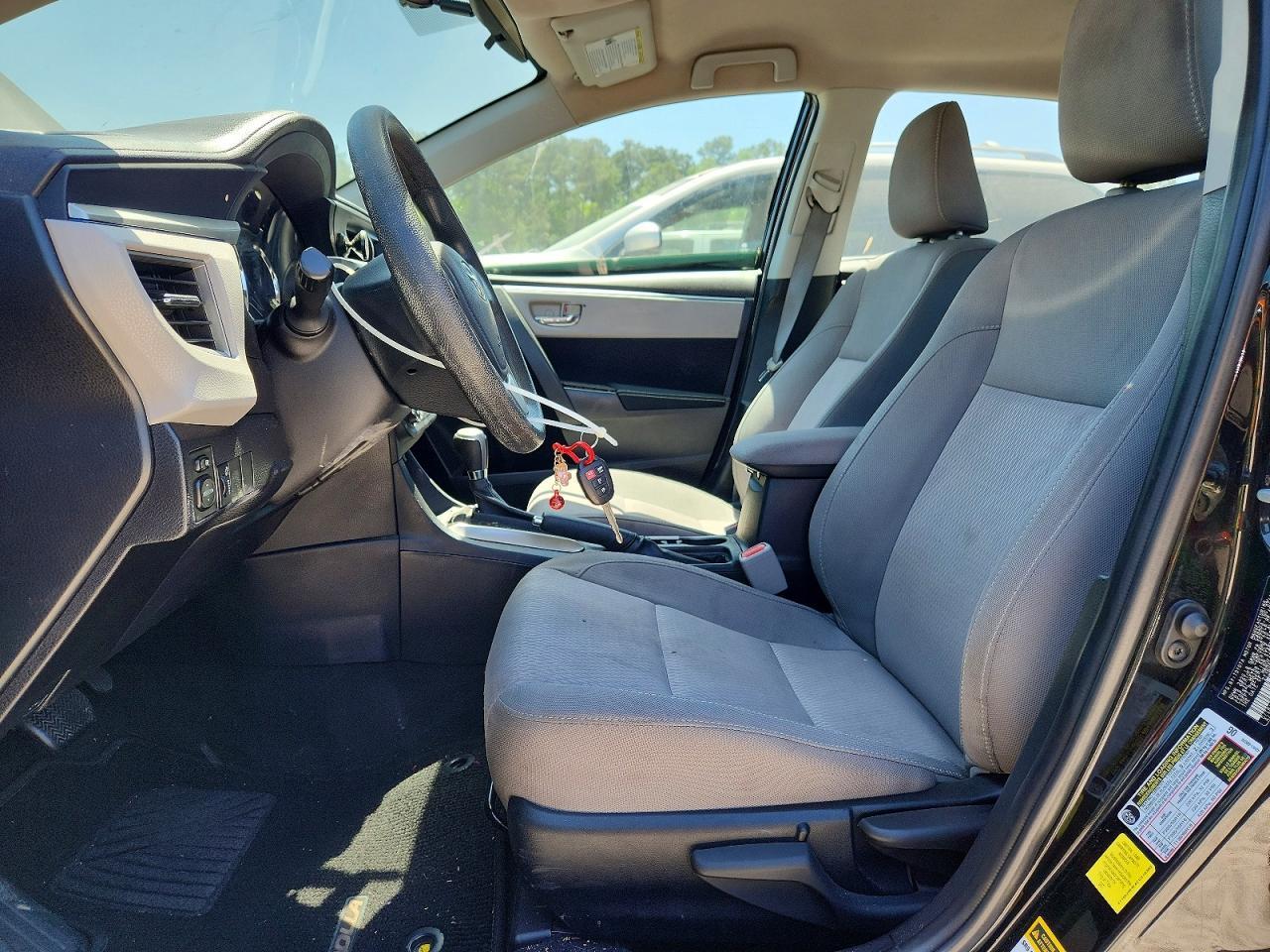 2014 Toyota Corolla Le - Image 7