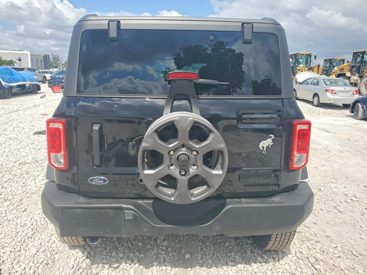 2025 Ford Bronco Big Bend - Фото 6