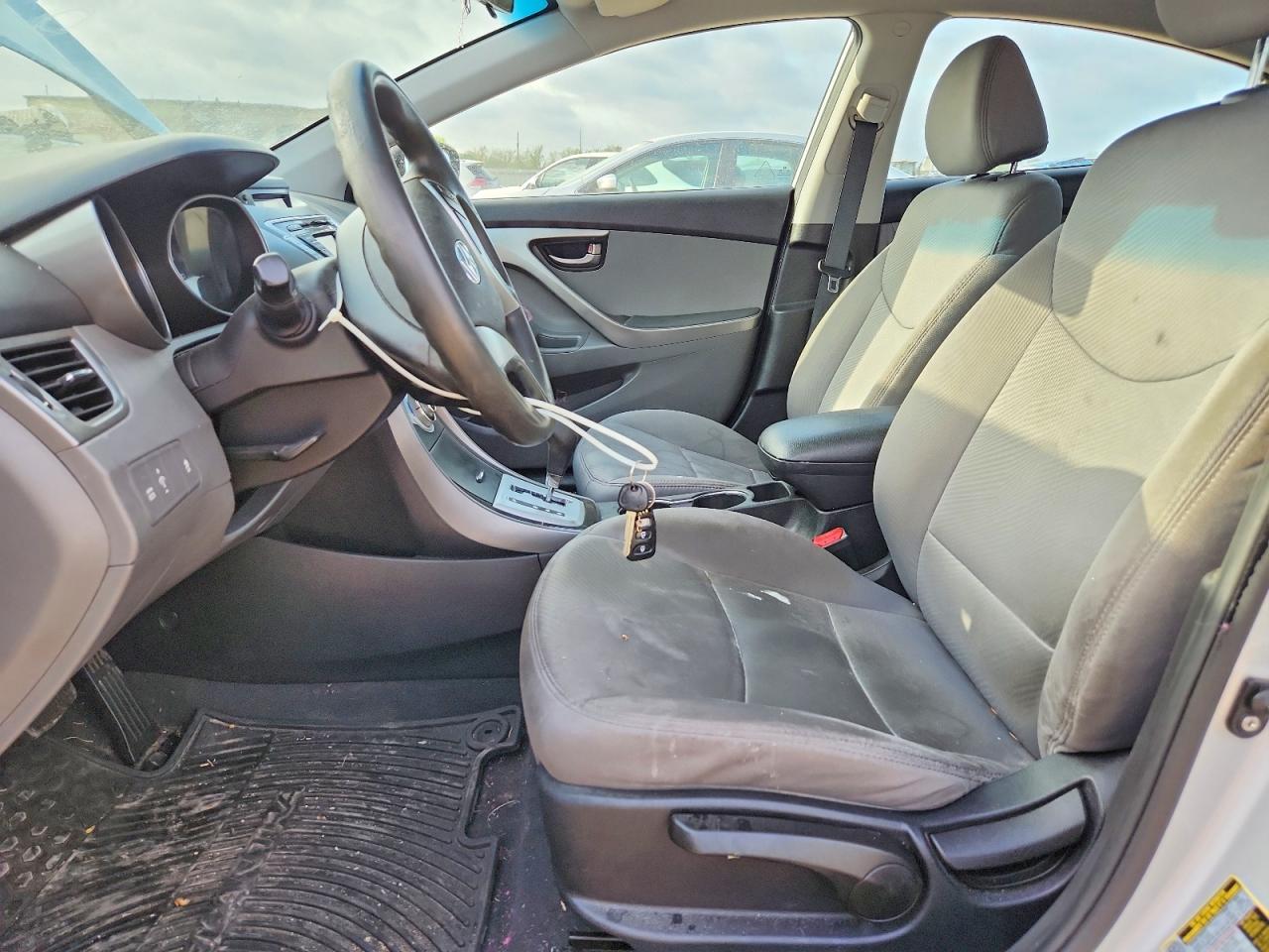 2012 Hyundai Elantra Gls - Фото 7