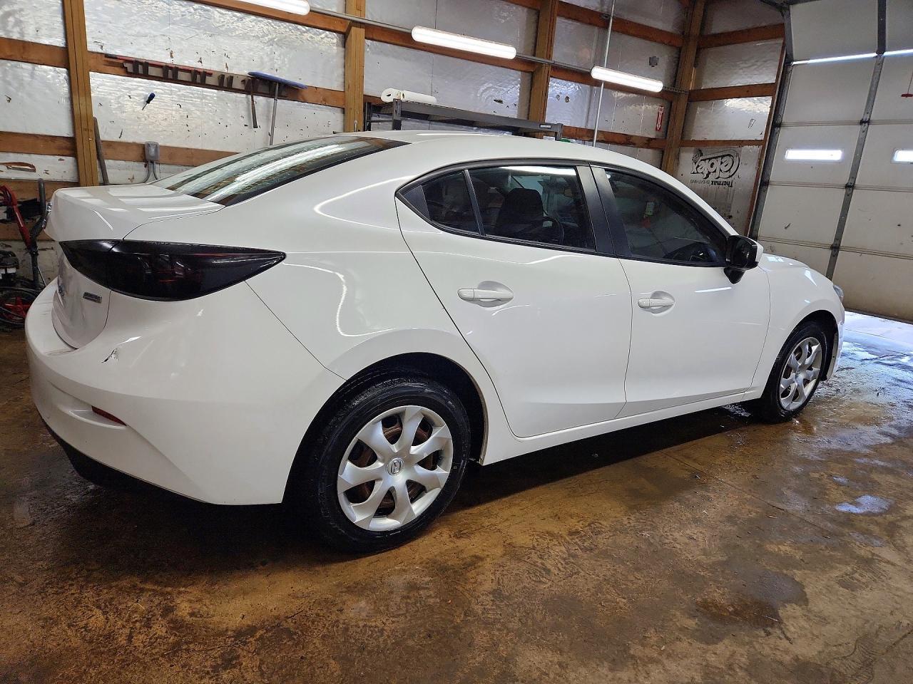 2018 Mazda 3 Sport - Image 3