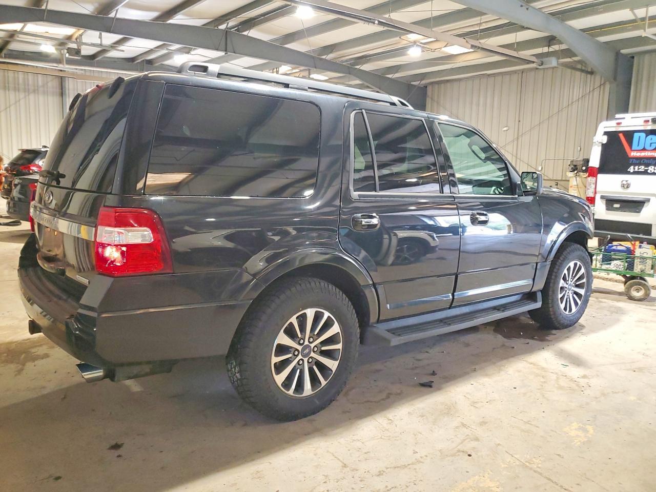 2015 Ford Expedition Xlt - Фото 3