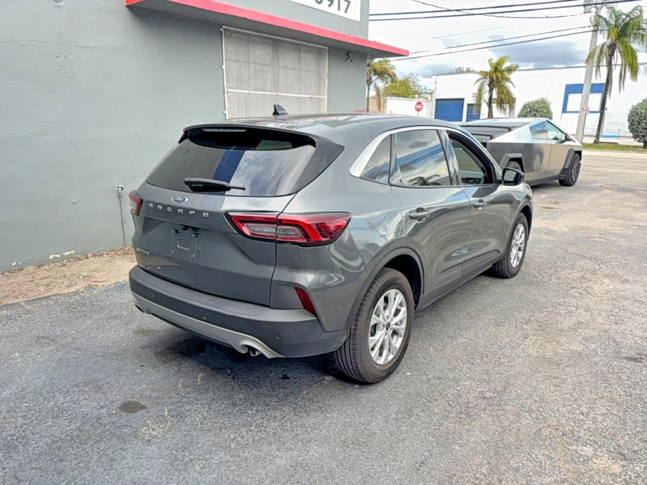 2024 Ford Escape Active - Фото 4