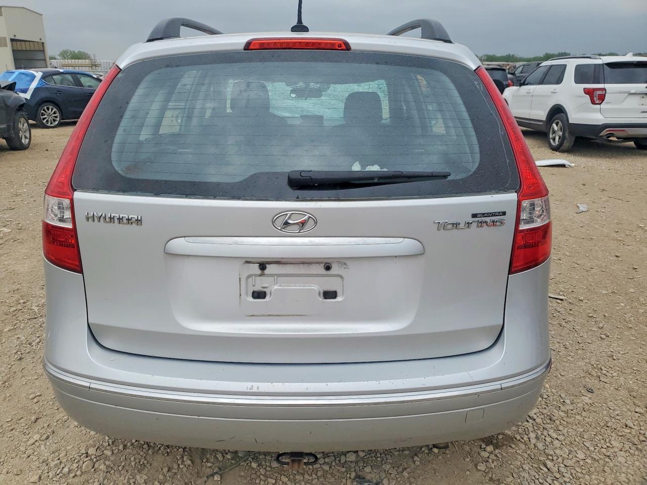 2010 Hyundai Elantra Touring Se - Image 6