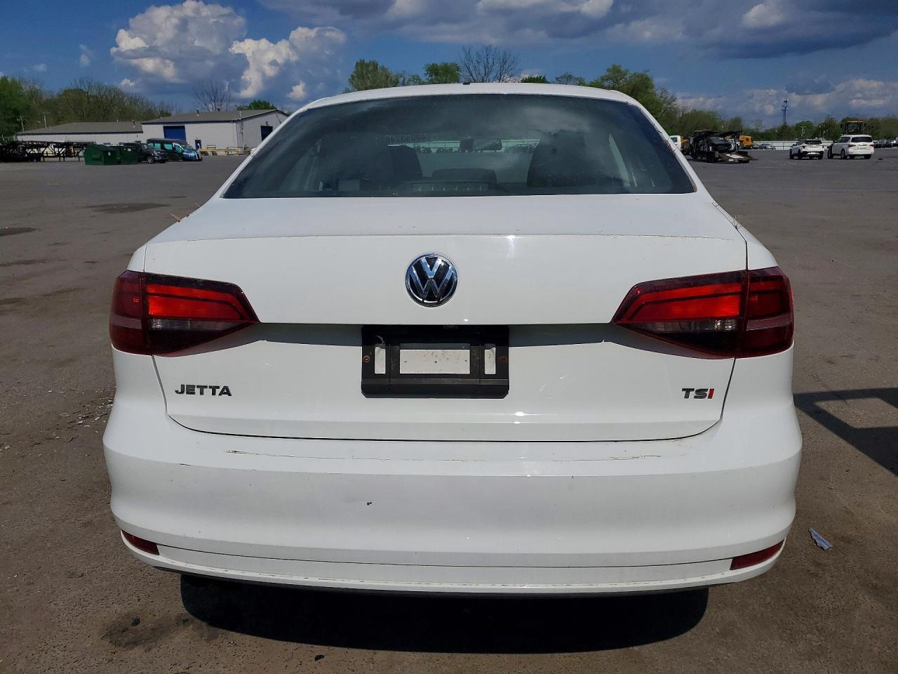 2018 Volkswagen Jetta S - Фото 6