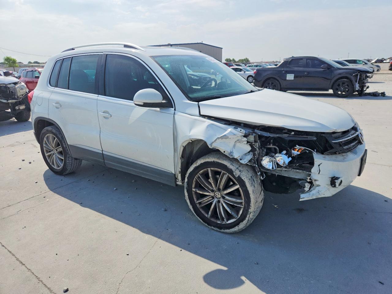 2015 Volkswagen Tiguan S - Image 4