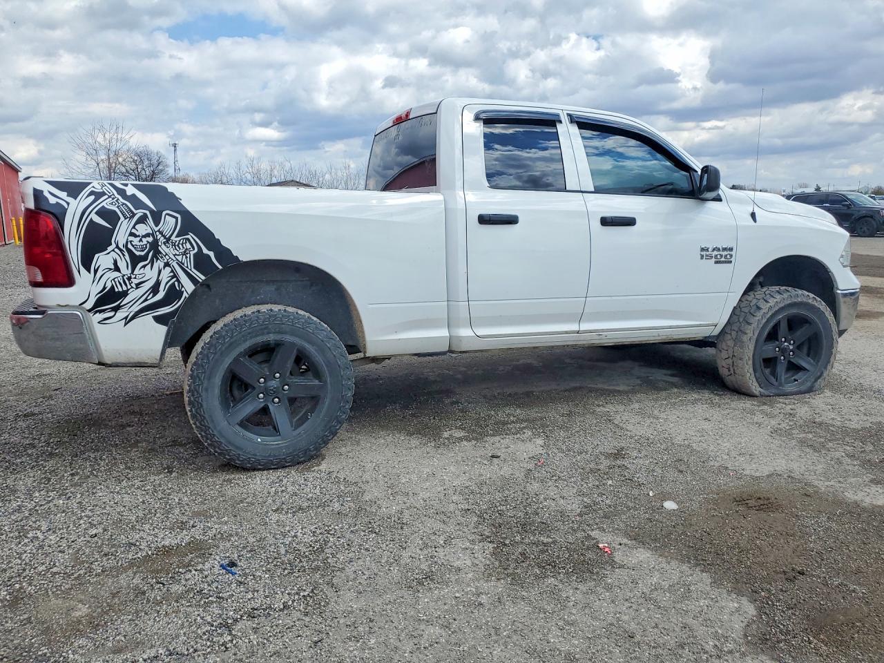 2019 Ram 1500 Classic Tradesman - Фото 3