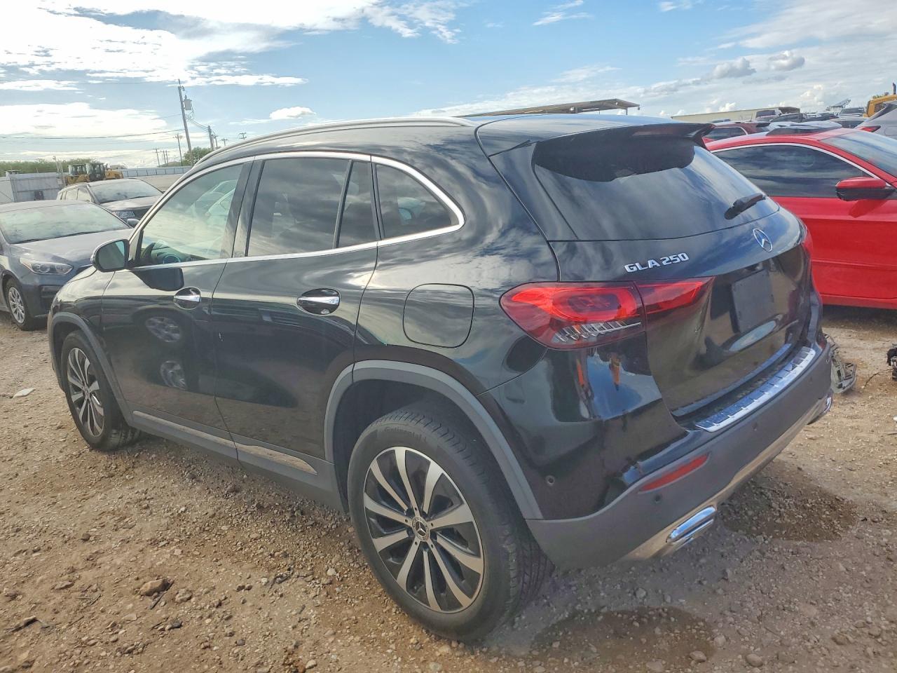 2021 Mercedes-Benz Gla 250 - Фото 2