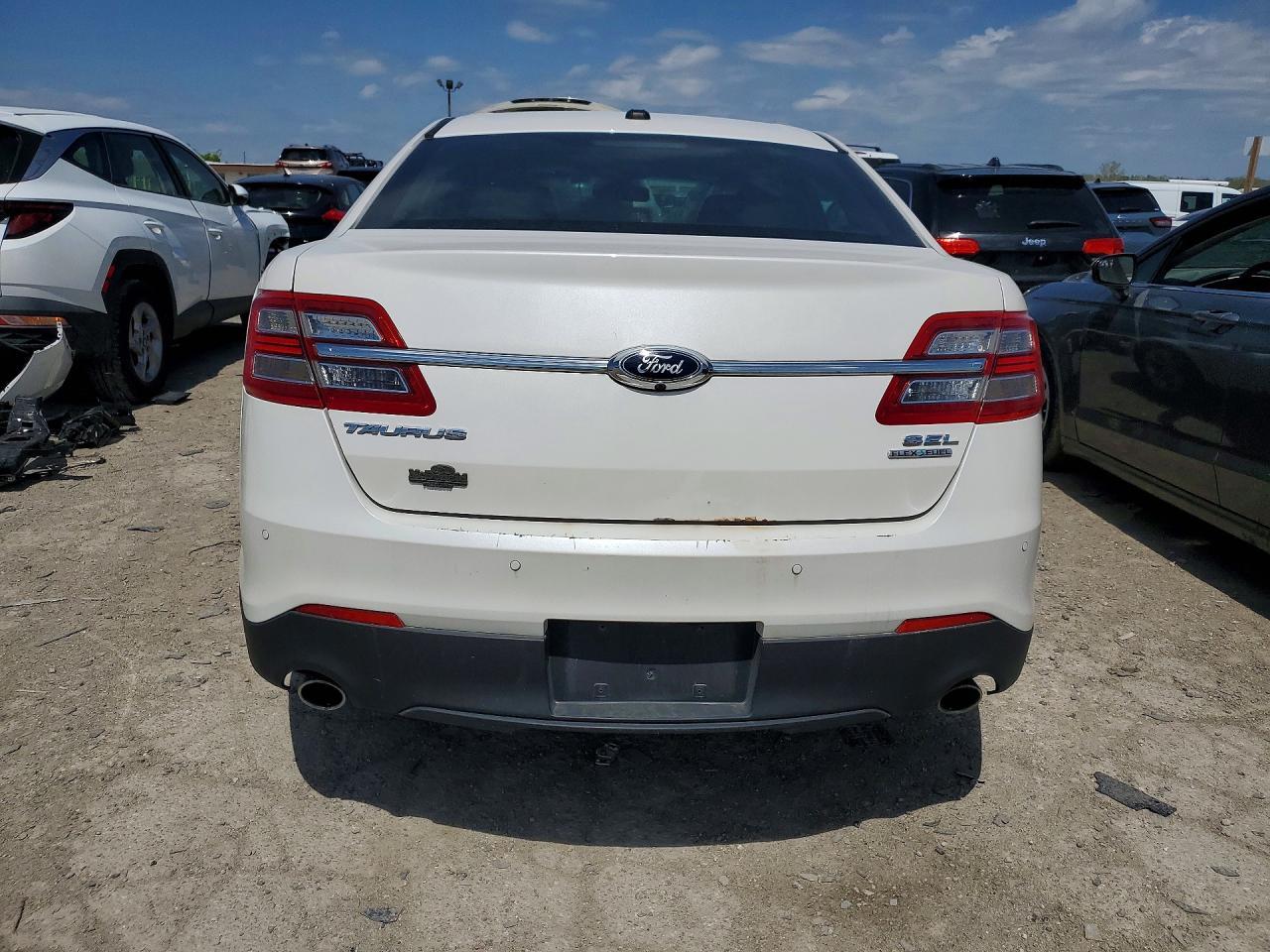 2014 Ford Taurus Sel - Фото 6