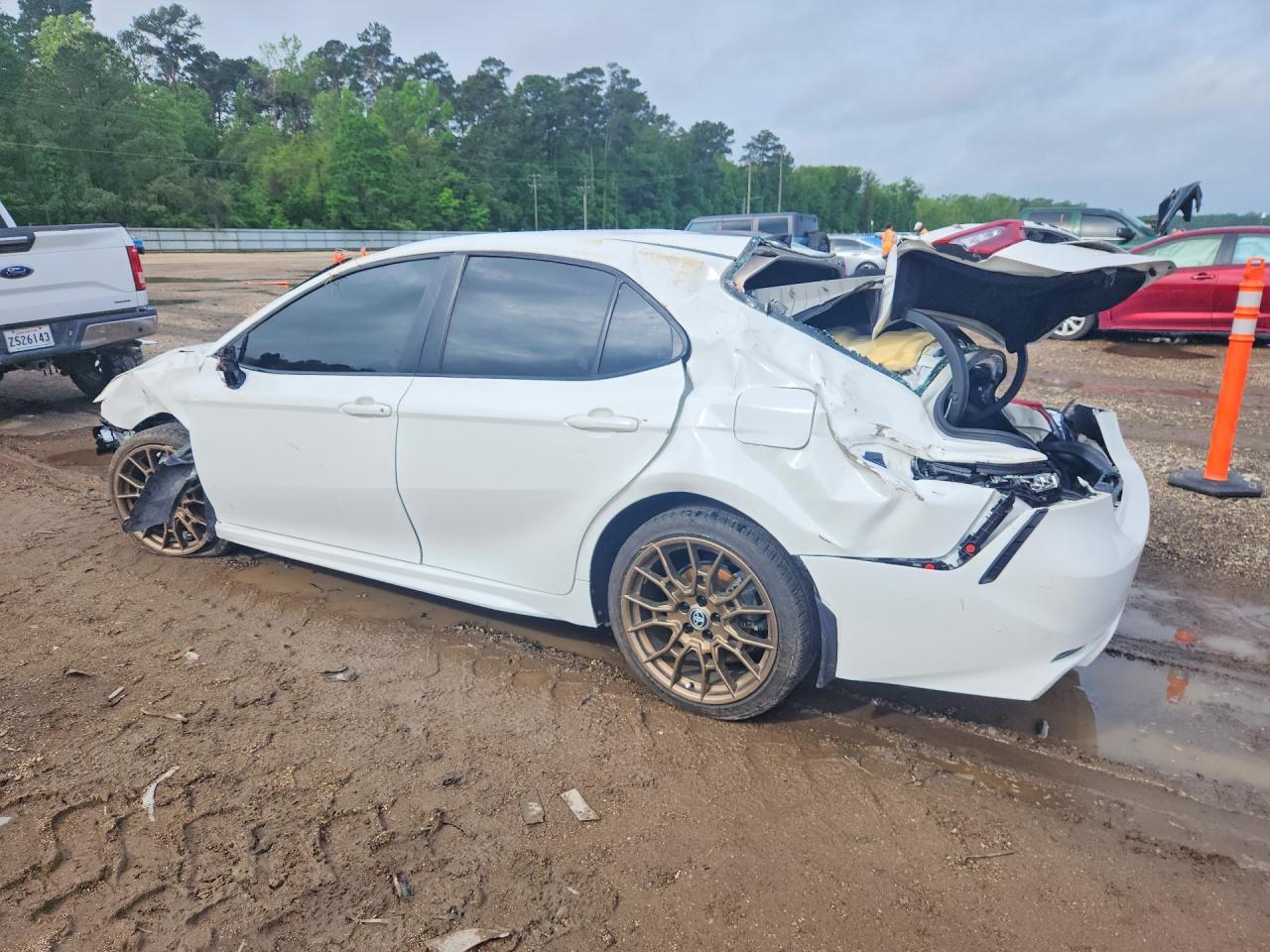 2023 Toyota Camry Se Nightshade - Image 2