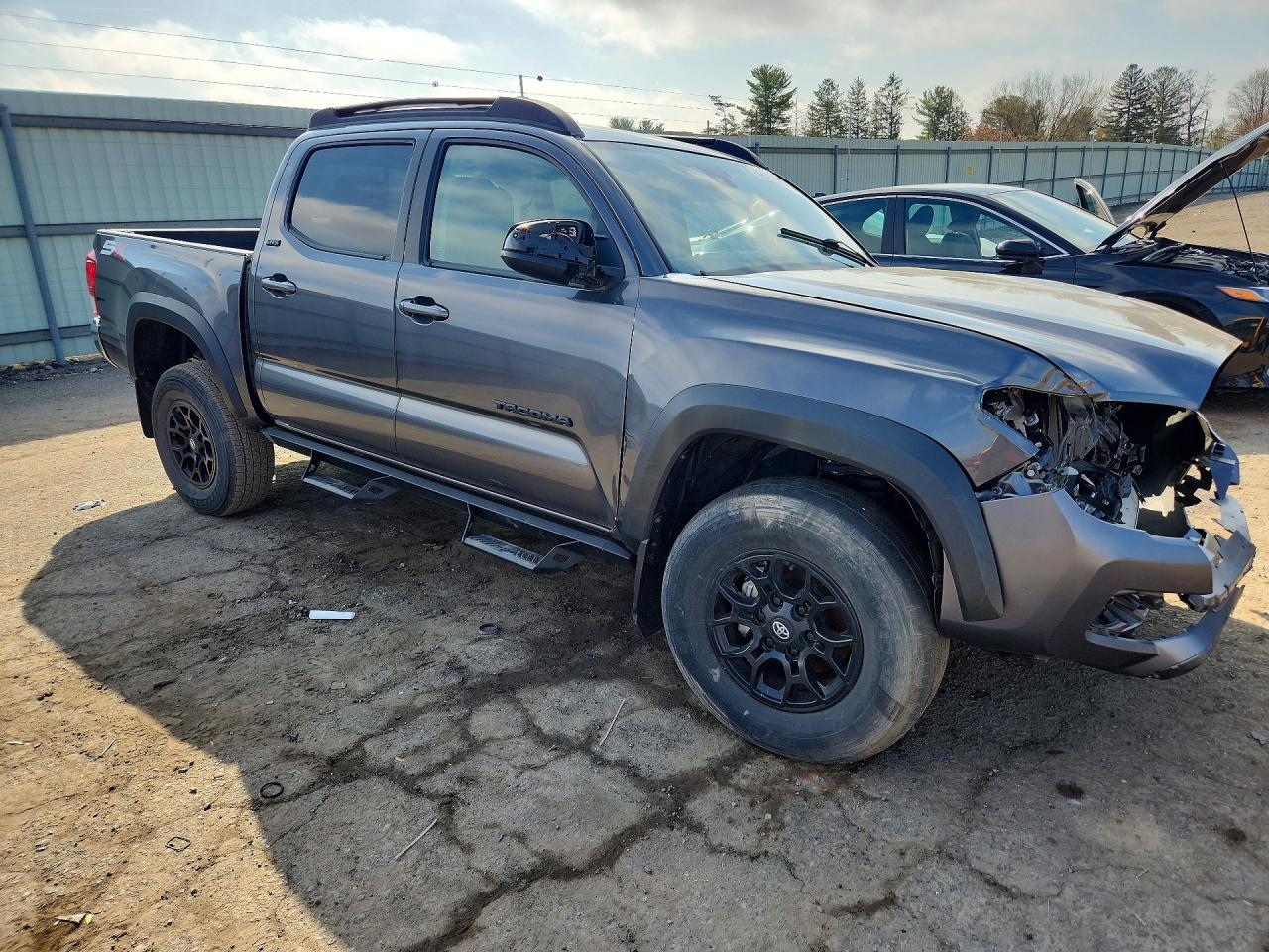 2023 Toyota Tacoma Sr5 V6 - Image 4